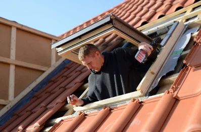 Pose de fenêtres de toit Velux à Chef-Haut